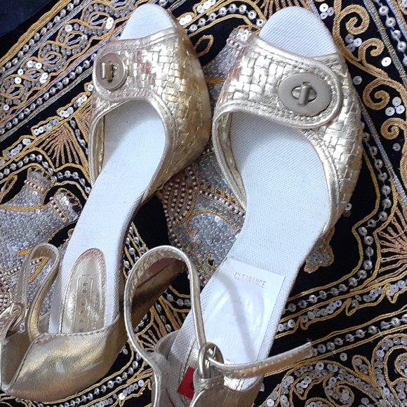 Coach Sandals - Picture 2 of 7